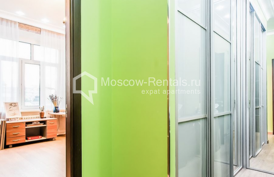 Photo #36 4-room (3 BR) apartment for <a href="http://moscow-rentals.ru/en/articles/long-term-rent" target="_blank">a long-term</a> rent
 in Russia, Moscow, Novaya Basmannaya str, 16 С 4