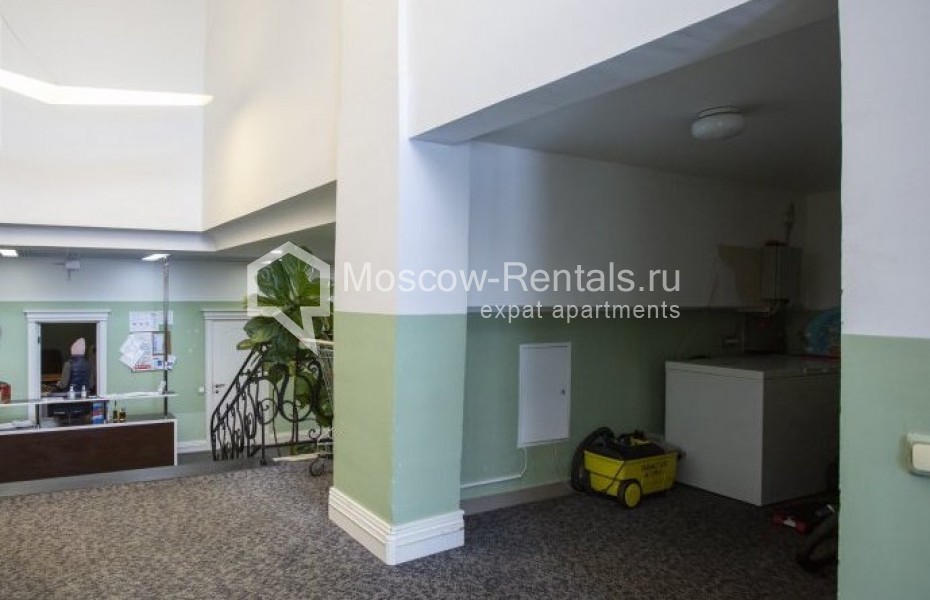 Photo #12 4-room (3 BR) apartment for <a href="http://moscow-rentals.ru/en/articles/long-term-rent" target="_blank">a long-term</a> rent
 in Russia, Moscow, Troitskaya str, 5