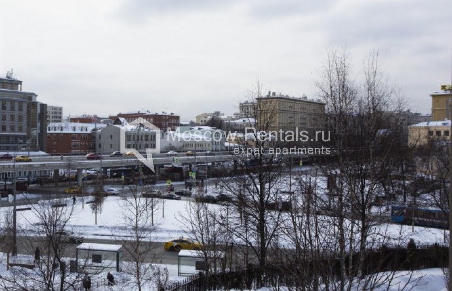 Photo #15 4-room (3 BR) apartment for <a href="http://moscow-rentals.ru/en/articles/long-term-rent" target="_blank">a long-term</a> rent
 in Russia, Moscow, Troitskaya str, 5