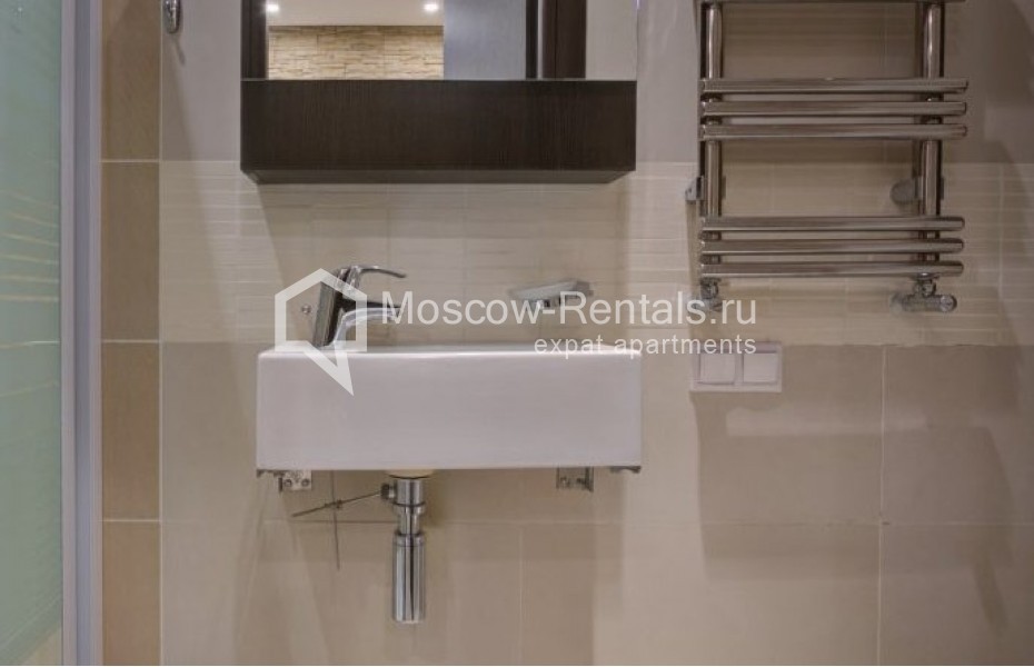 Photo #11 4-room (3 BR) apartment for <a href="http://moscow-rentals.ru/en/articles/long-term-rent" target="_blank">a long-term</a> rent
 in Russia, Moscow, Troitskaya str, 5