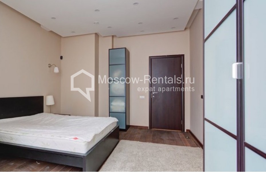 Photo #7 4-room (3 BR) apartment for <a href="http://moscow-rentals.ru/en/articles/long-term-rent" target="_blank">a long-term</a> rent
 in Russia, Moscow, Troitskaya str, 5