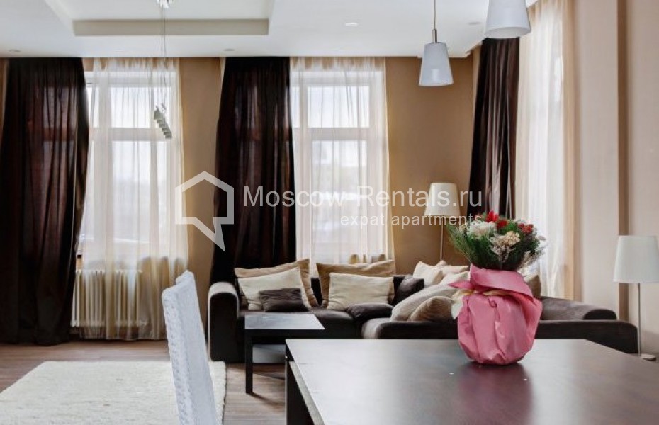 Photo #3 4-room (3 BR) apartment for <a href="http://moscow-rentals.ru/en/articles/long-term-rent" target="_blank">a long-term</a> rent
 in Russia, Moscow, Troitskaya str, 5