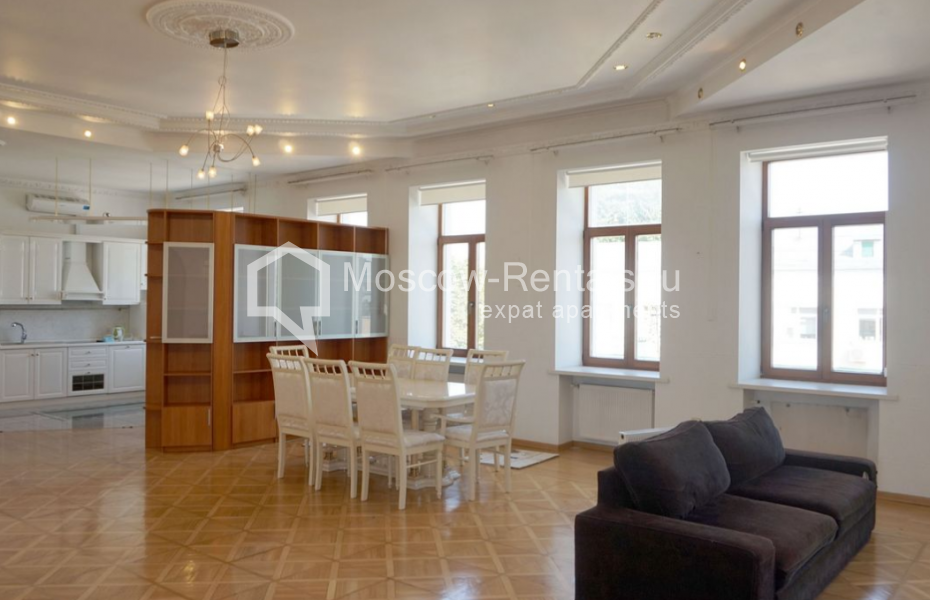 Photo #3 4-room (3 BR) apartment for <a href="http://moscow-rentals.ru/en/articles/long-term-rent" target="_blank">a long-term</a> rent
 in Russia, Moscow, Devyatkin lane, 2