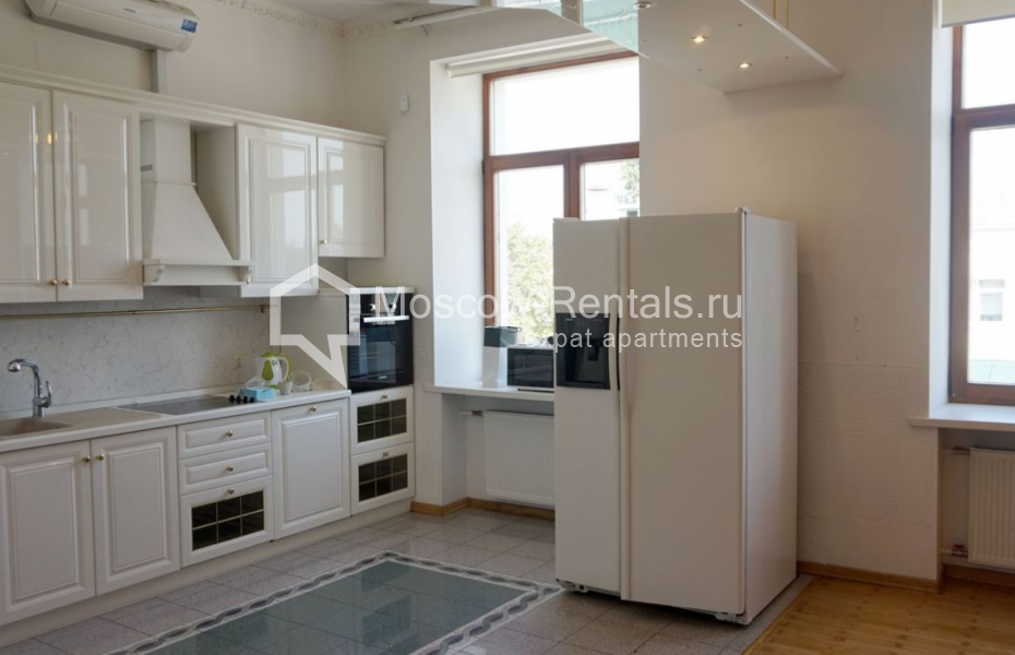 Photo #5 4-room (3 BR) apartment for <a href="http://moscow-rentals.ru/en/articles/long-term-rent" target="_blank">a long-term</a> rent
 in Russia, Moscow, Devyatkin lane, 2