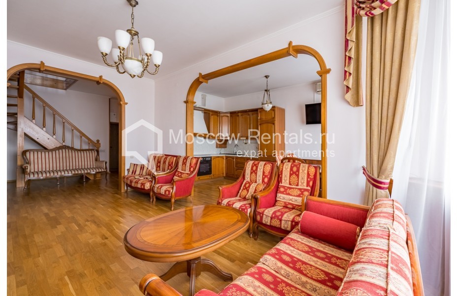 Photo #2 4-room (3 BR) apartment for <a href="http://moscow-rentals.ru/en/articles/long-term-rent" target="_blank">a long-term</a> rent
 in Russia, Moscow, Gilyarovskogo str, 4 К 1