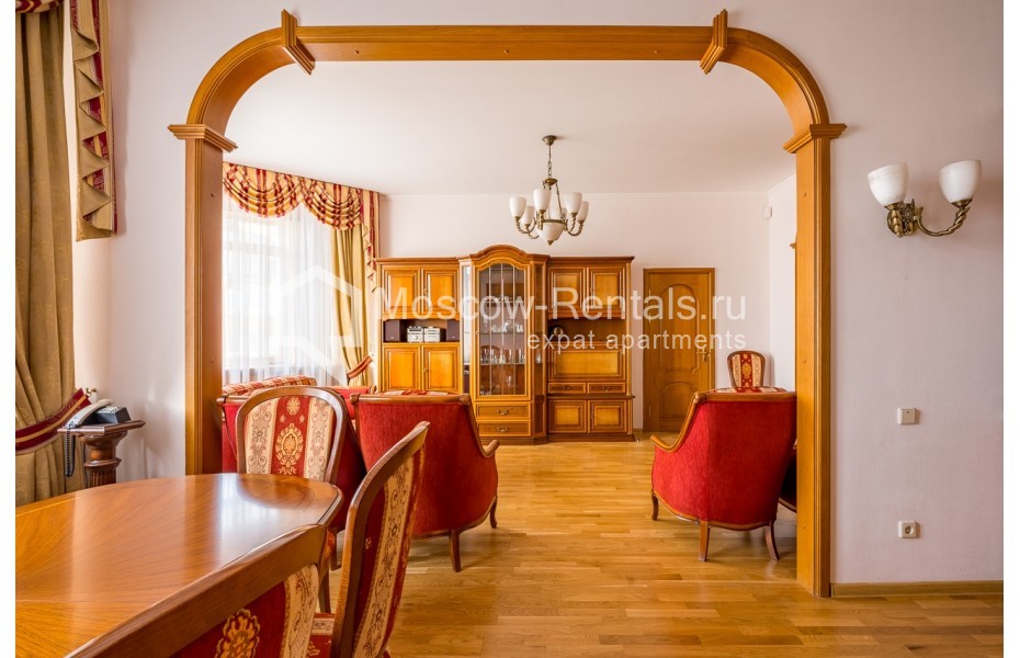 Photo #5 4-room (3 BR) apartment for <a href="http://moscow-rentals.ru/en/articles/long-term-rent" target="_blank">a long-term</a> rent
 in Russia, Moscow, Gilyarovskogo str, 4 К 1