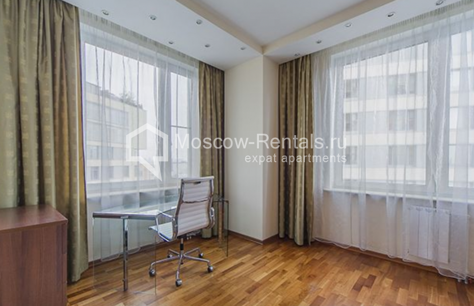 Photo #10 4-room (3 BR) apartment for <a href="http://moscow-rentals.ru/en/articles/long-term-rent" target="_blank">a long-term</a> rent
 in Russia, Moscow, Shabolovka str, 23 к 3