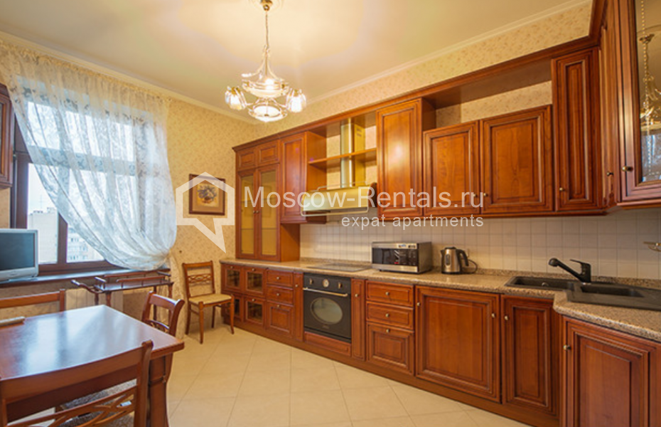 Photo #5 4-room (3 BR) apartment for <a href="http://moscow-rentals.ru/en/articles/long-term-rent" target="_blank">a long-term</a> rent
 in Russia, Moscow, 3rd Tverskaya-Yamskaya str, 48