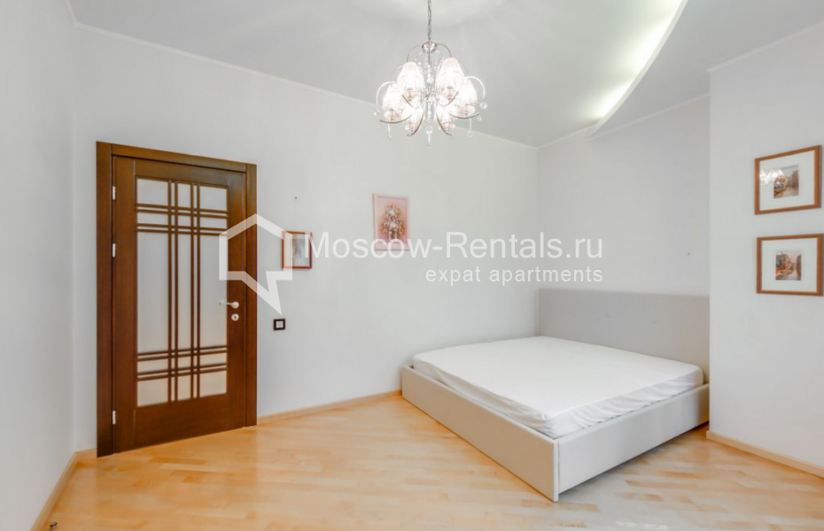 Photo #12 5-room (4 BR) apartment for <a href="http://moscow-rentals.ru/en/articles/long-term-rent" target="_blank">a long-term</a> rent
 in Russia, Moscow, Krasnoproletarskaya str, 7