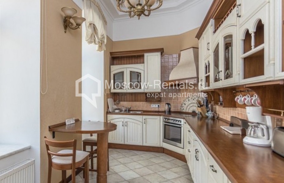 Photo #6 5-room (4 BR) apartment for <a href="http://moscow-rentals.ru/en/articles/long-term-rent" target="_blank">a long-term</a> rent
 in Russia, Moscow, Malyi Kiselnyi lane, 3 С 1