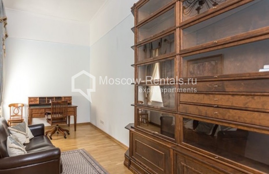 Photo #13 5-room (4 BR) apartment for <a href="http://moscow-rentals.ru/en/articles/long-term-rent" target="_blank">a long-term</a> rent
 in Russia, Moscow, Malyi Kiselnyi lane, 3 С 1