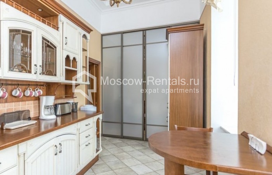 Photo #7 5-room (4 BR) apartment for <a href="http://moscow-rentals.ru/en/articles/long-term-rent" target="_blank">a long-term</a> rent
 in Russia, Moscow, Malyi Kiselnyi lane, 3 С 1