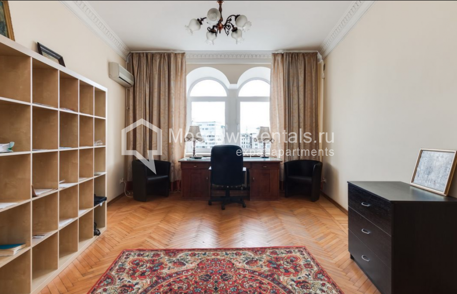 Photo #3 5-room (4 BR) apartment for <a href="http://moscow-rentals.ru/en/articles/long-term-rent" target="_blank">a long-term</a> rent
 in Russia, Moscow, Tverskaya str, 9