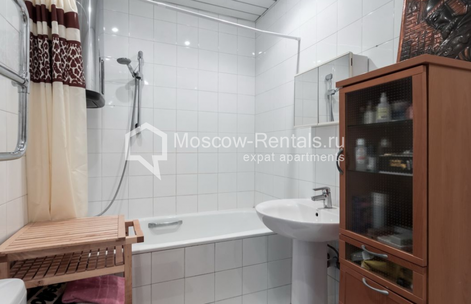 Photo #13 5-room (4 BR) apartment for <a href="http://moscow-rentals.ru/en/articles/long-term-rent" target="_blank">a long-term</a> rent
 in Russia, Moscow, Tverskaya str, 9