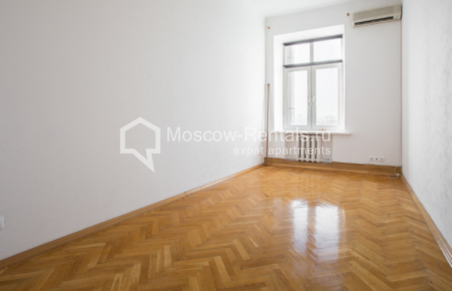 Photo #6 5-room (4 BR) apartment for <a href="http://moscow-rentals.ru/en/articles/long-term-rent" target="_blank">a long-term</a> rent
 in Russia, Moscow, Serafimovicha str, 2