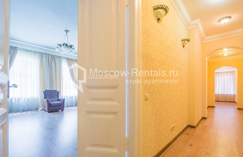 Photo #10 6-room (5 BR) apartment for <a href="http://moscow-rentals.ru/en/articles/long-term-rent" target="_blank">a long-term</a> rent
 in Russia, Moscow, 2nd Kolobovkskyi lane, 9