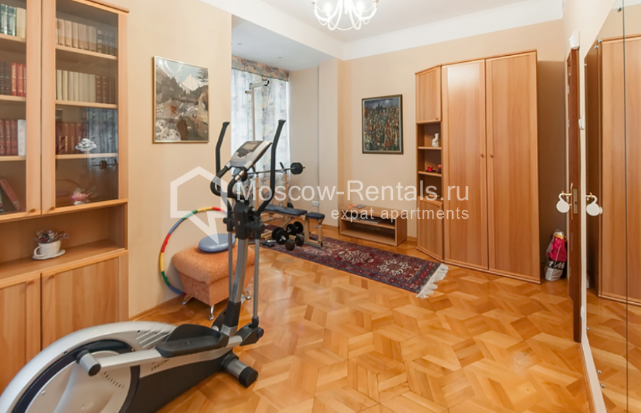 Photo #14 7-room (6 BR) apartment for <a href="http://moscow-rentals.ru/en/articles/long-term-rent" target="_blank">a long-term</a> rent
 in Russia, Moscow, Plushchikha str, 22