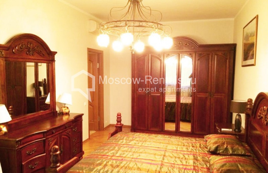 Photo #4 2-room (1 BR) apartment for <a href="http://moscow-rentals.ru/en/articles/long-term-rent" target="_blank">a long-term</a> rent
 in Russia, Moscow, Shabolovka str, 23bld2