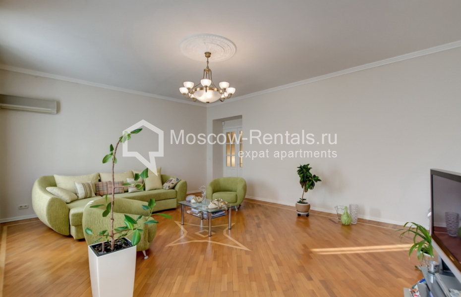 Photo #2 5-room (4 BR) apartment for <a href="http://moscow-rentals.ru/en/articles/long-term-rent" target="_blank">a long-term</a> rent
 in Russia, Moscow, Zhukovskogo str, 4 С 1