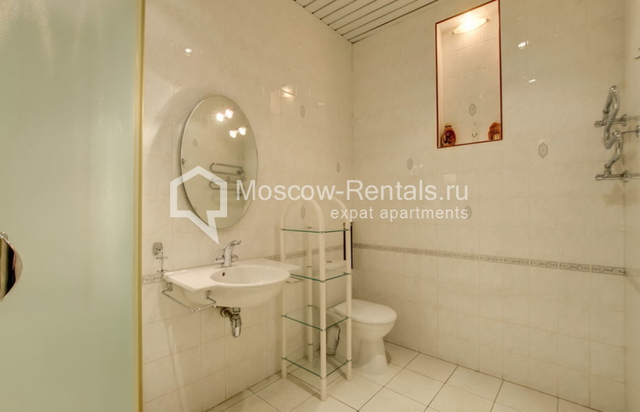 Photo #13 5-room (4 BR) apartment for <a href="http://moscow-rentals.ru/en/articles/long-term-rent" target="_blank">a long-term</a> rent
 in Russia, Moscow, Zhukovskogo str, 4 С 1