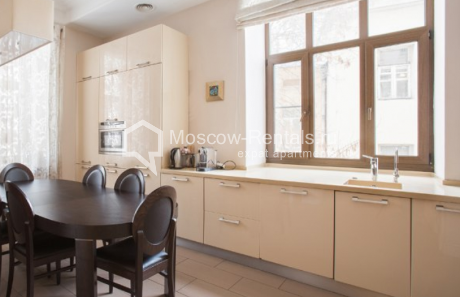 Photo #6 5-room (4 BR) apartment for <a href="http://moscow-rentals.ru/en/articles/long-term-rent" target="_blank">a long-term</a> rent
 in Russia, Moscow, Zhukovskogo str, 5