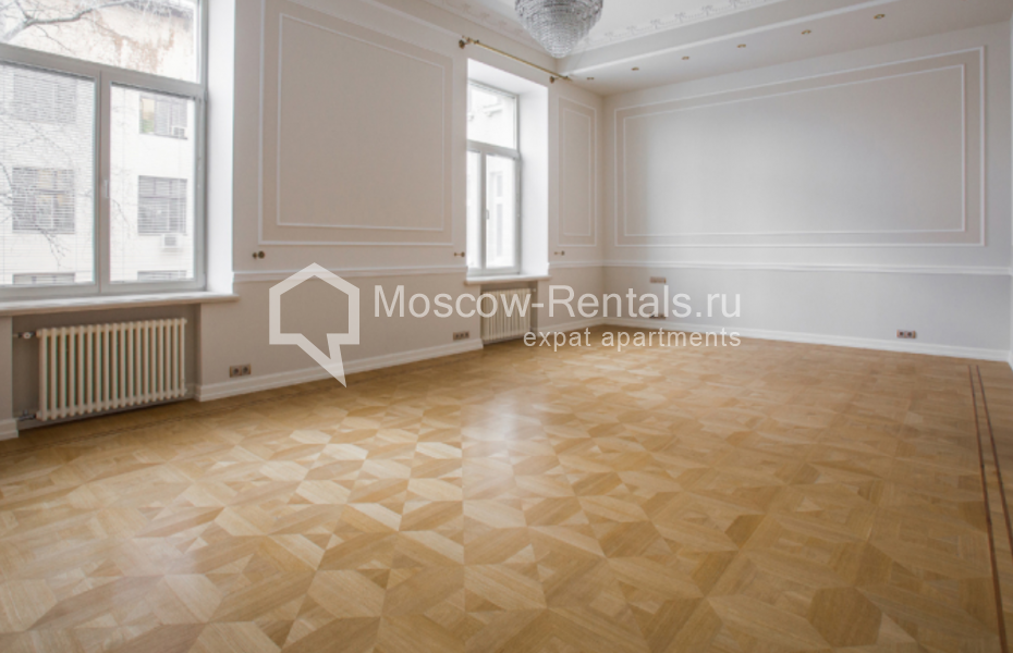 Photo #6 5-room (4 BR) apartment for <a href="http://moscow-rentals.ru/en/articles/long-term-rent" target="_blank">a long-term</a> rent
 in Russia, Moscow, Romanov lane, 5