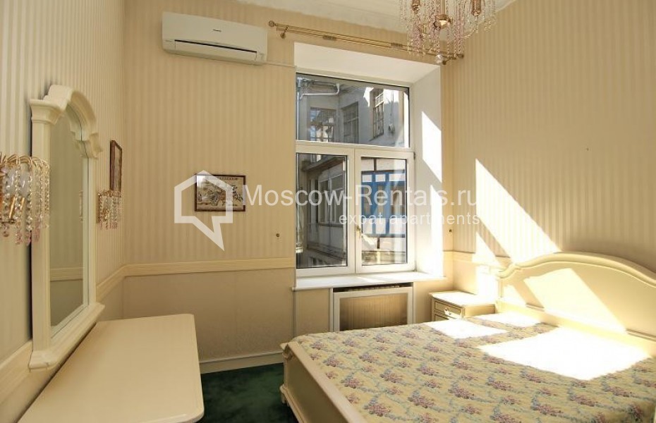 Photo #16 4-room (3 BR) apartment for <a href="http://moscow-rentals.ru/en/articles/long-term-rent" target="_blank">a long-term</a> rent
 in Russia, Moscow, Starokonushennyi lane, 5/14