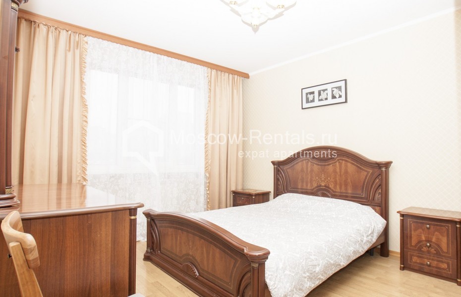 Photo #4 3-room (2 BR) apartment for <a href="http://moscow-rentals.ru/en/articles/long-term-rent" target="_blank">a long-term</a> rent
 in Russia, Moscow, Osennyaya str., 14