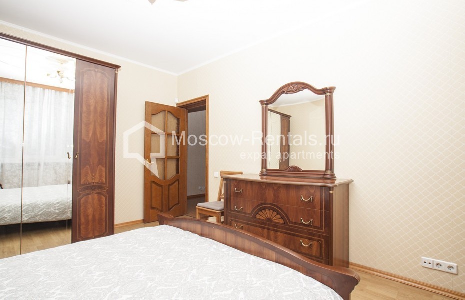 Photo #5 3-room (2 BR) apartment for <a href="http://moscow-rentals.ru/en/articles/long-term-rent" target="_blank">a long-term</a> rent
 in Russia, Moscow, Osennyaya str., 14