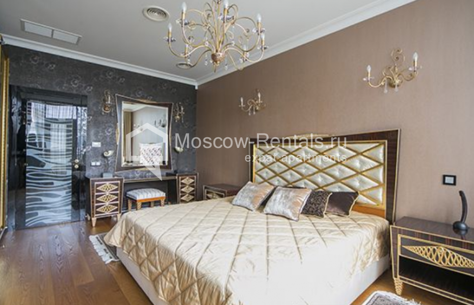 Photo #4 5-room (4 BR) apartment for <a href="http://moscow-rentals.ru/en/articles/long-term-rent" target="_blank">a long-term</a> rent
 in Russia, Moscow, Brusov lane, 19