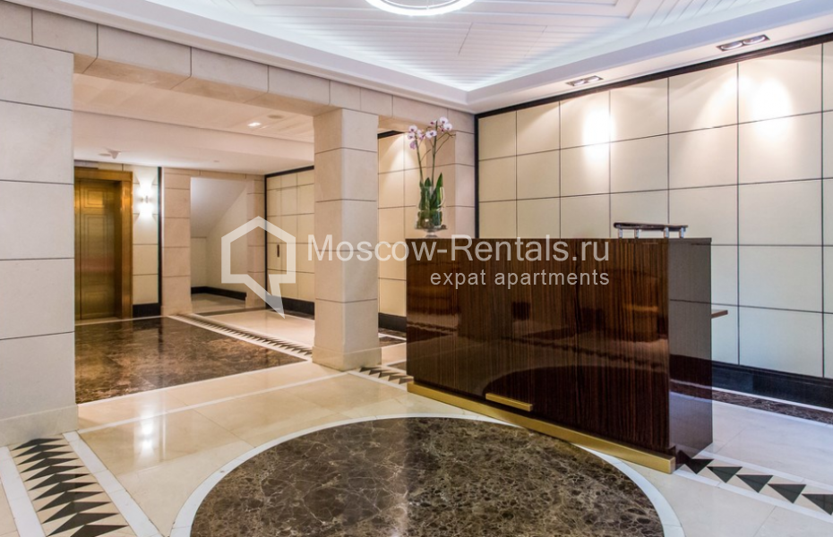 Photo #2 4-room (3 BR) apartment for <a href="http://moscow-rentals.ru/en/articles/long-term-rent" target="_blank">a long-term</a> rent
 in Russia, Moscow, Yakimanskyi lane, 6