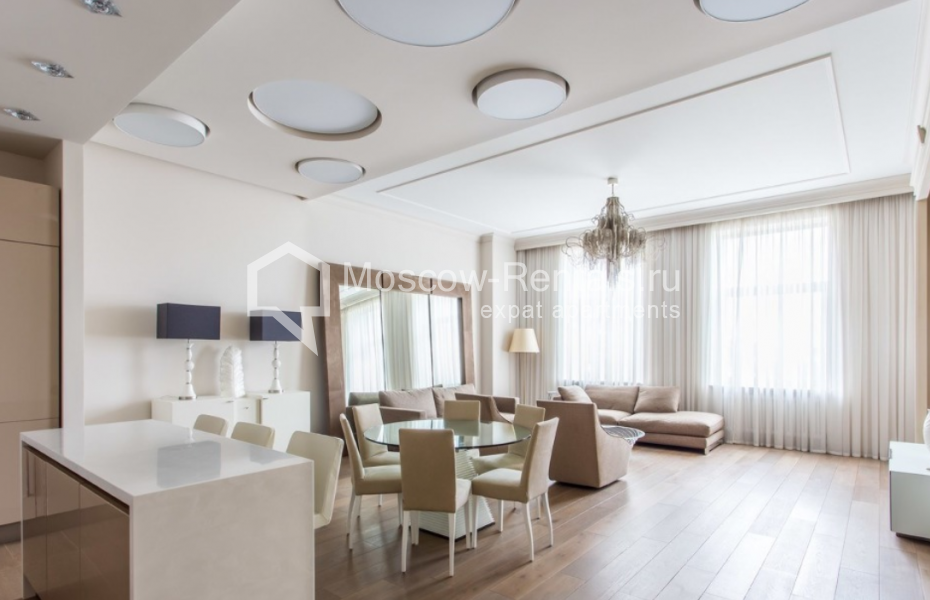 Photo #6 4-room (3 BR) apartment for <a href="http://moscow-rentals.ru/en/articles/long-term-rent" target="_blank">a long-term</a> rent
 in Russia, Moscow, Yakimanskyi lane, 6