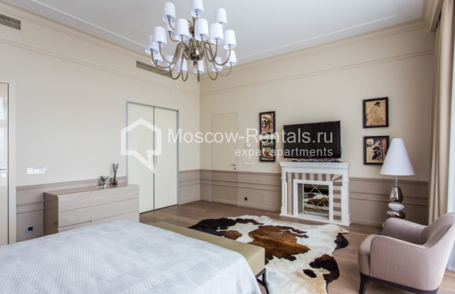 Photo #12 4-room (3 BR) apartment for <a href="http://moscow-rentals.ru/en/articles/long-term-rent" target="_blank">a long-term</a> rent
 in Russia, Moscow, Yakimanskyi lane, 6