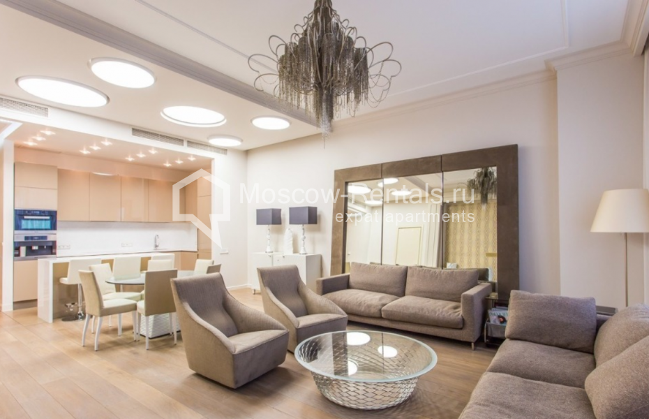 Photo #5 4-room (3 BR) apartment for <a href="http://moscow-rentals.ru/en/articles/long-term-rent" target="_blank">a long-term</a> rent
 in Russia, Moscow, Yakimanskyi lane, 6