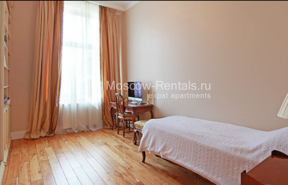 Photo #8 5-room (4 BR) apartment for <a href="http://moscow-rentals.ru/en/articles/long-term-rent" target="_blank">a long-term</a> rent
 in Russia, Moscow, Yakimanskyi lane, 6