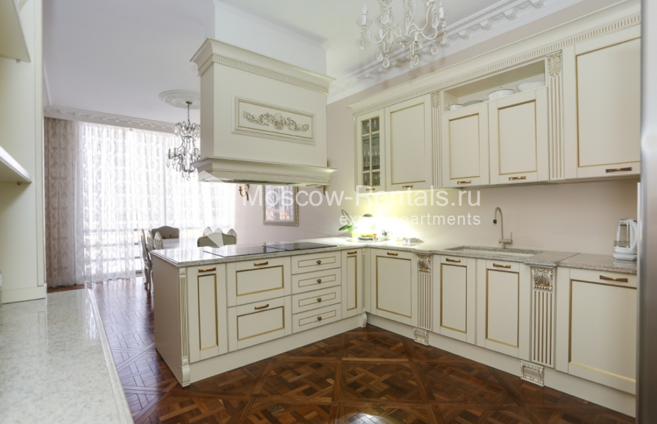 Photo #10 5-room (4 BR) apartment for <a href="http://moscow-rentals.ru/en/articles/long-term-rent" target="_blank">a long-term</a> rent
 in Russia, Moscow, Yakimanskyi lane, 6