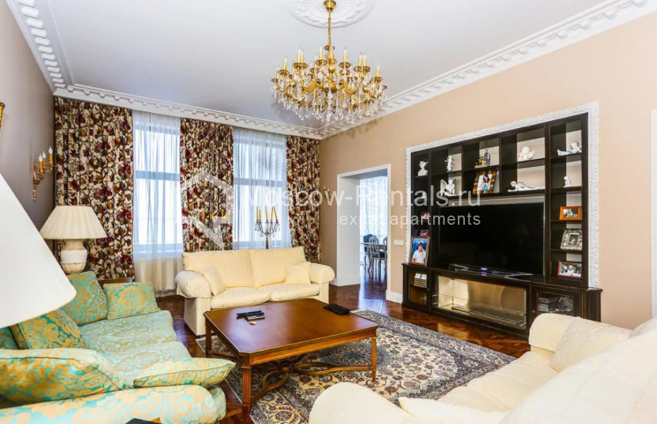 Photo #2 5-room (4 BR) apartment for <a href="http://moscow-rentals.ru/en/articles/long-term-rent" target="_blank">a long-term</a> rent
 in Russia, Moscow, Yakimanskyi lane, 6