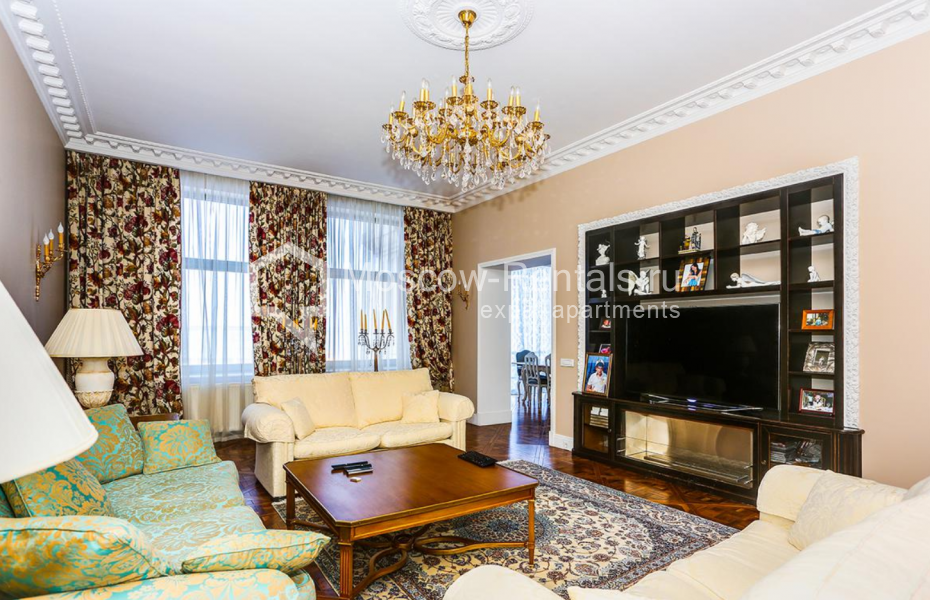 Photo #3 5-room (4 BR) apartment for <a href="http://moscow-rentals.ru/en/articles/long-term-rent" target="_blank">a long-term</a> rent
 in Russia, Moscow, Yakimanskyi lane, 6