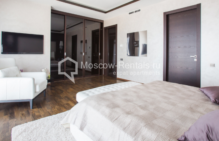 Photo #9 3-room (2 BR) apartment for <a href="http://moscow-rentals.ru/en/articles/long-term-rent" target="_blank">a long-term</a> rent
 in Russia, Moscow, Presnenskaya emb, 8 с 1, MIBC “Moscow City”