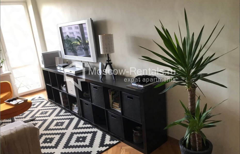 Photo #2 3-room (2 BR) apartment for <a href="http://moscow-rentals.ru/en/articles/long-term-rent" target="_blank">a long-term</a> rent
 in Russia, Moscow, Dubininskaya str, 6 к 1