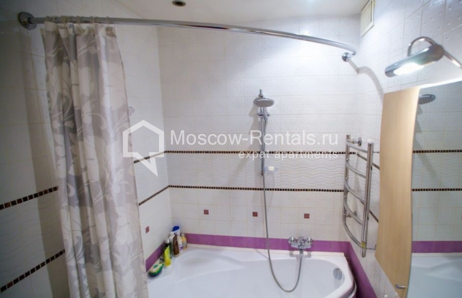 Photo #7 2-room (1 BR) apartment for <a href="http://moscow-rentals.ru/en/articles/long-term-rent" target="_blank">a long-term</a> rent
 in Russia, Moscow, Kosmodamianskaya emb, 46/50