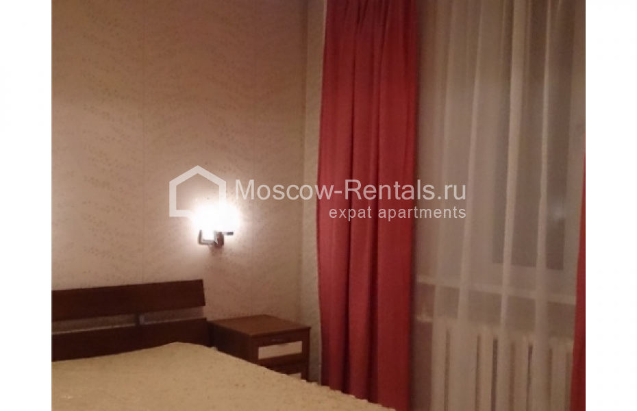 Photo #4 2-room (1 BR) apartment for <a href="http://moscow-rentals.ru/en/articles/long-term-rent" target="_blank">a long-term</a> rent
 in Russia, Moscow, Kosmodamianskaya emb, 4/22