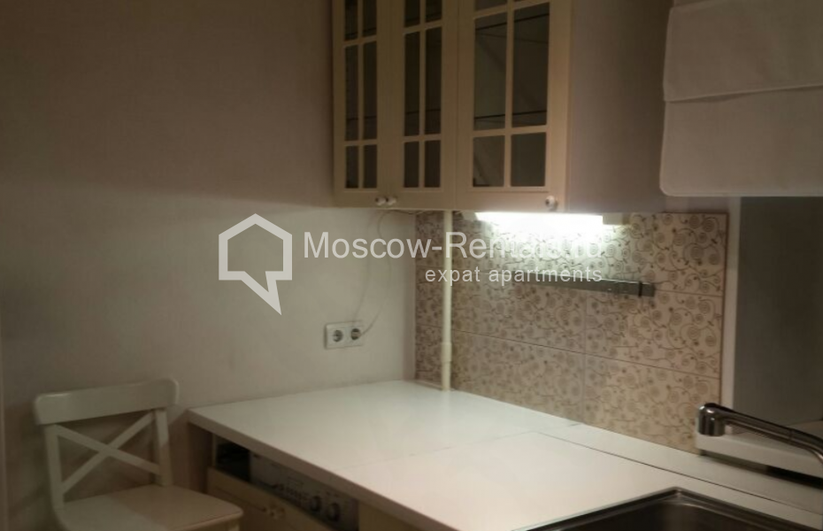 Photo #6 2-room (1 BR) apartment for <a href="http://moscow-rentals.ru/en/articles/long-term-rent" target="_blank">a long-term</a> rent
 in Russia, Moscow, Kosmodamianskaya emb, 4/22