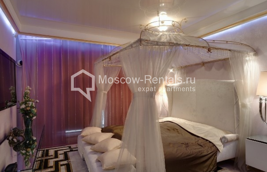 Photo #8 4-room (3 BR) apartment for <a href="http://moscow-rentals.ru/en/articles/long-term-rent" target="_blank">a long-term</a> rent
 in Russia, Moscow, 1st Zachatievskyi lane, 5