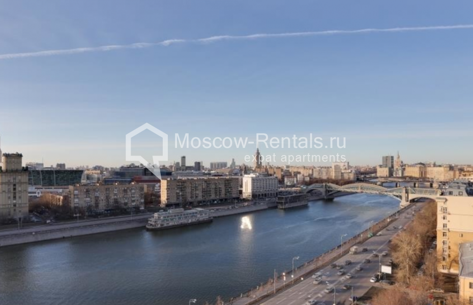 Photo #1 4-room (3 BR) apartment for <a href="http://moscow-rentals.ru/en/articles/long-term-rent" target="_blank">a long-term</a> rent
 in Russia, Moscow, Savvinskaya emb, 9