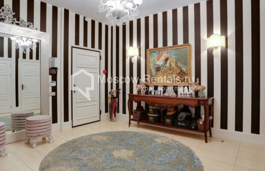 Photo #12 4-room (3 BR) apartment for <a href="http://moscow-rentals.ru/en/articles/long-term-rent" target="_blank">a long-term</a> rent
 in Russia, Moscow, Savvinskaya emb, 9