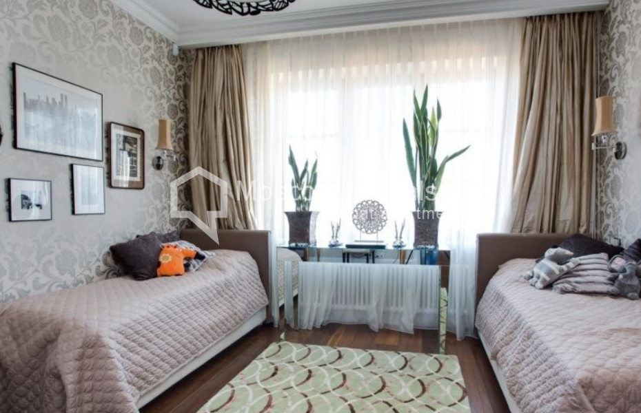 Photo #8 4-room (3 BR) apartment for <a href="http://moscow-rentals.ru/en/articles/long-term-rent" target="_blank">a long-term</a> rent
 in Russia, Moscow, Savvinskaya emb, 9