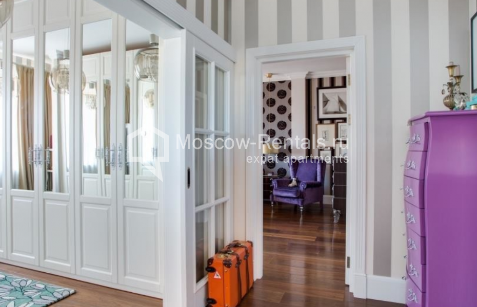 Photo #13 4-room (3 BR) apartment for <a href="http://moscow-rentals.ru/en/articles/long-term-rent" target="_blank">a long-term</a> rent
 in Russia, Moscow, Savvinskaya emb, 9