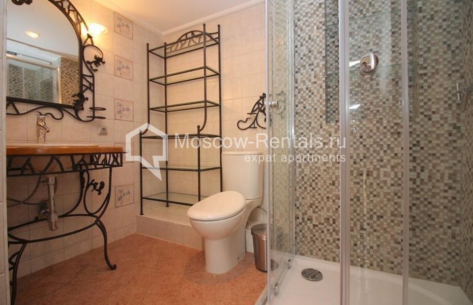 Photo #8 5-room (4 BR) apartment for <a href="http://moscow-rentals.ru/en/articles/long-term-rent" target="_blank">a long-term</a> rent
 in Russia, Moscow, Ermolaevskyi lane, 4