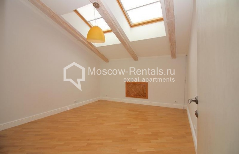 Photo #9 5-room (4 BR) apartment for <a href="http://moscow-rentals.ru/en/articles/long-term-rent" target="_blank">a long-term</a> rent
 in Russia, Moscow, Ermolaevskyi lane, 4